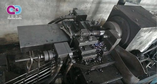 钢筋直螺纹连接套筒剥皮倒角