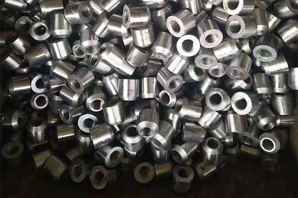 可焊接钢筋套筒